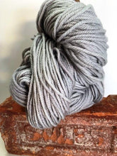 Load image into Gallery viewer, Manos del Uruguay Alegria Grande