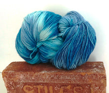 Load image into Gallery viewer, Manos del Uruguay Alegria